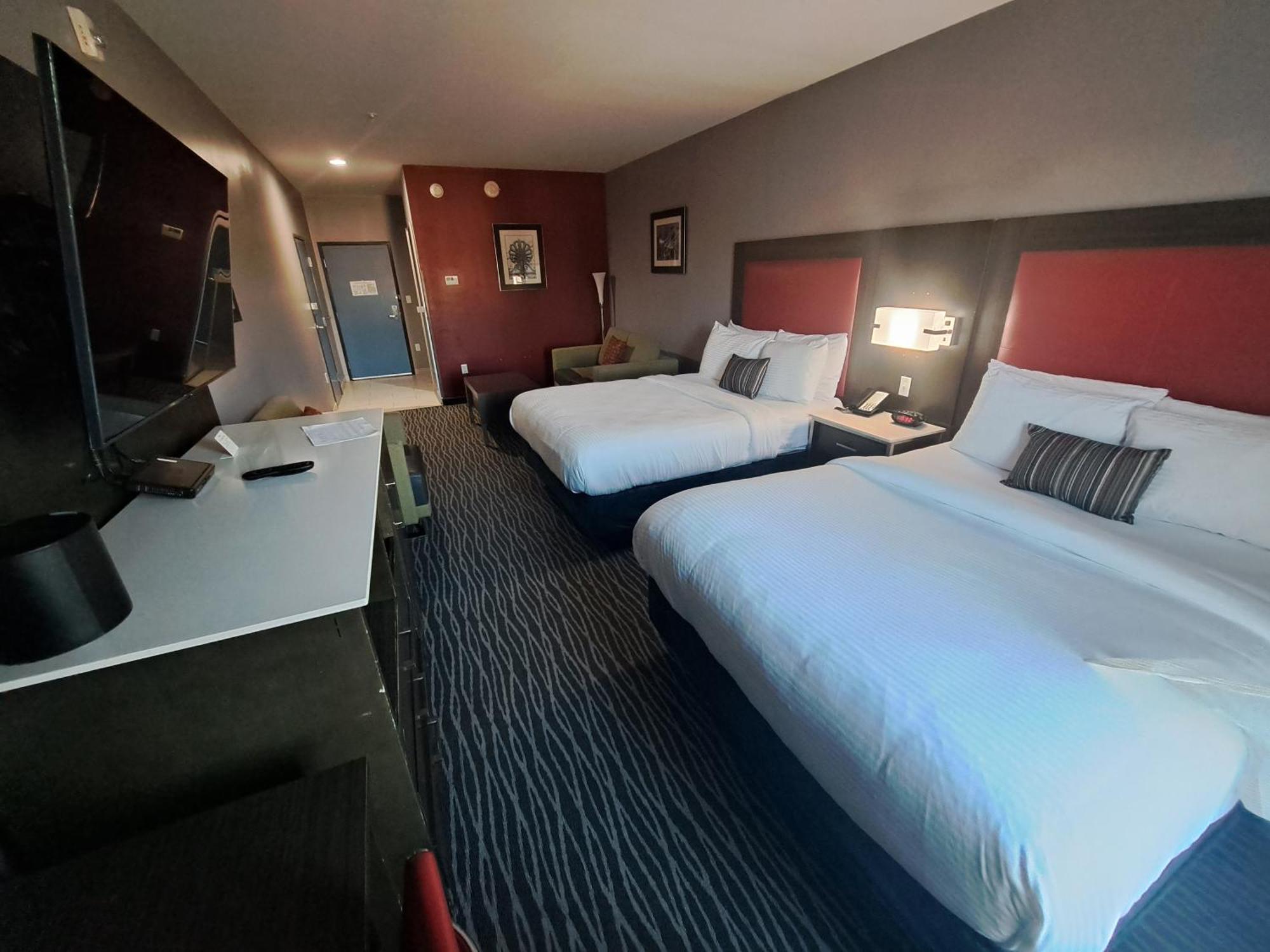 Del-Mar Airport Inn & Suites Шривпорт Екстериор снимка